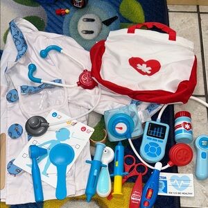 Melissa & Doug Children Medical Doctor Pretend Play-set